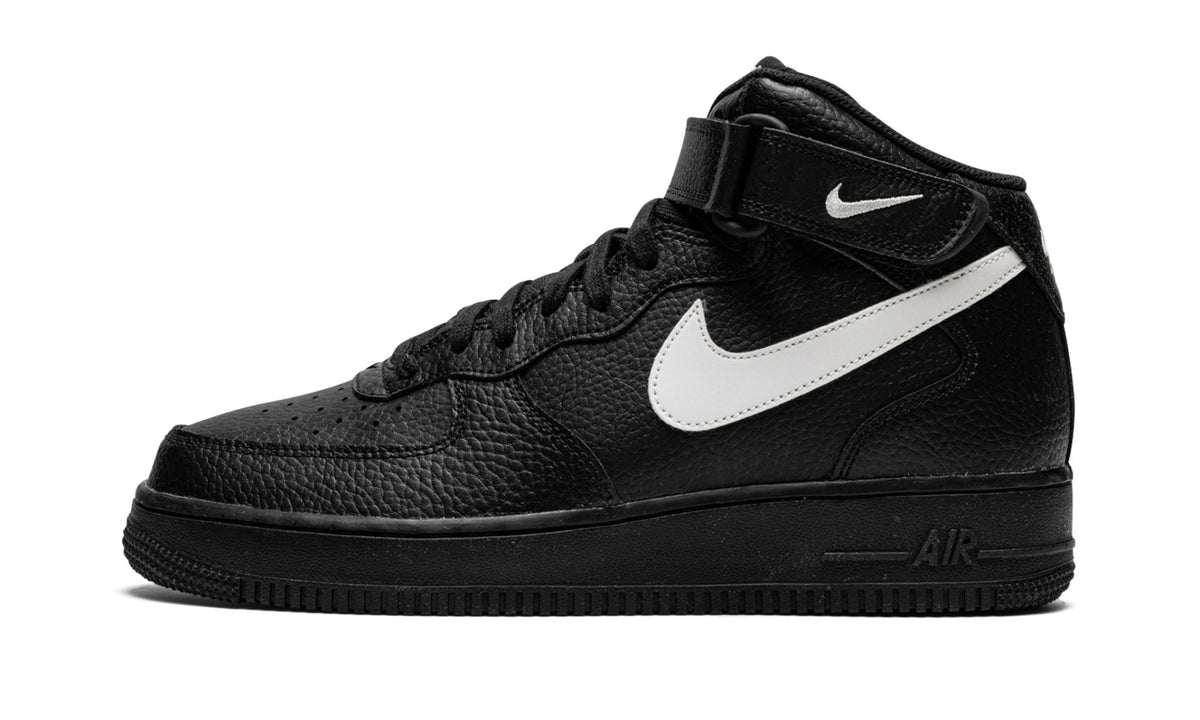 AIR FORCE 1 MID 07 "Black / Sail" - Main View