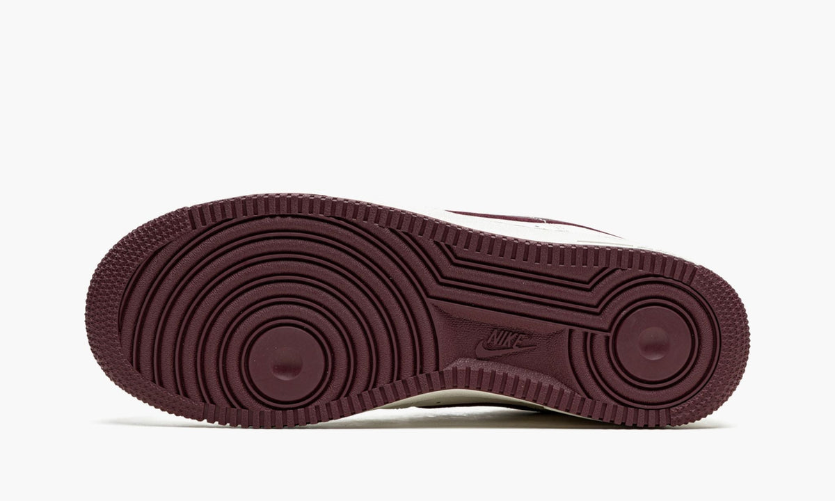 Air Force 1 '07 Craft "Dark Beetroot" - Angle View 6