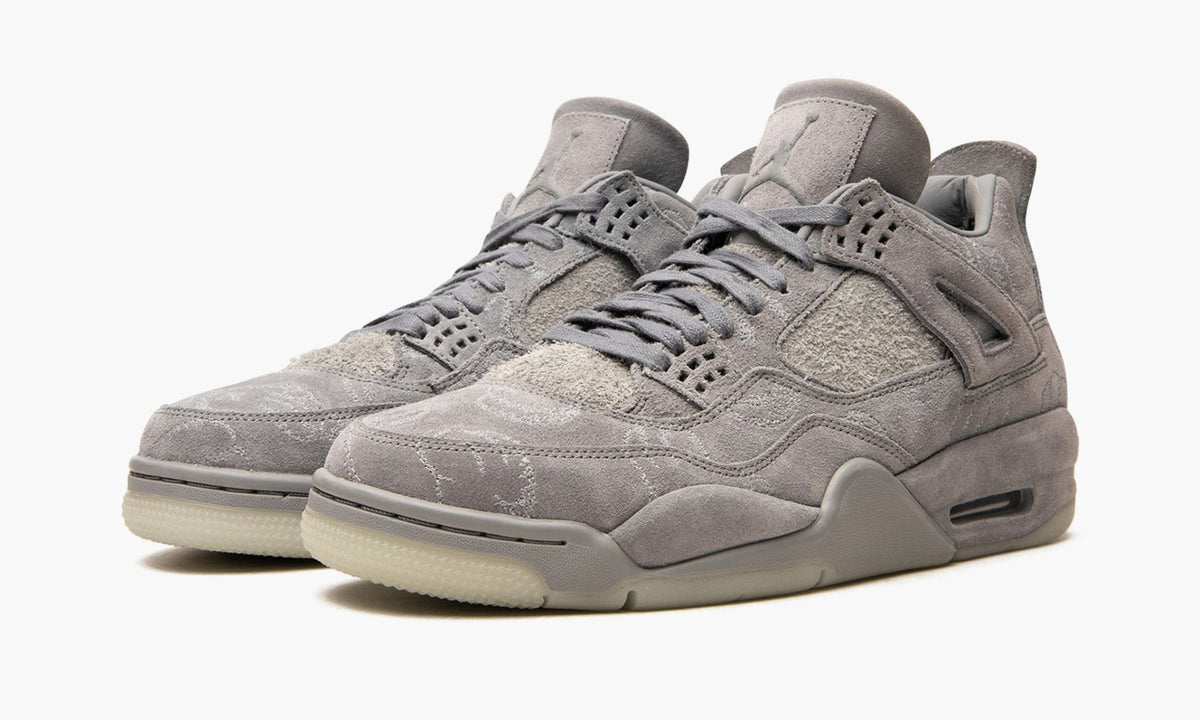 Air Jordan 4 Retro Kaws Sample "Kaws Sample" - Angle View 3
