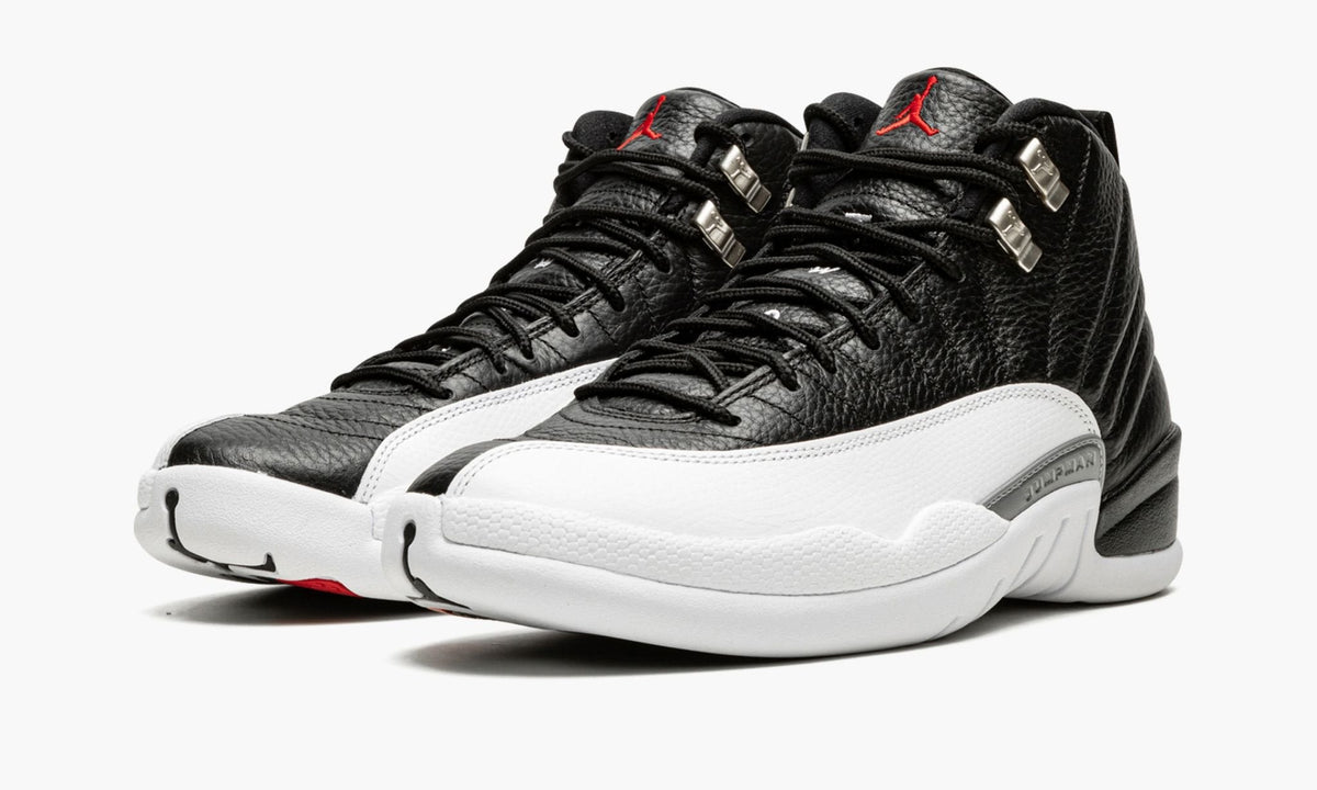 Air Jordan 12 Retro "Playoffs 2022" - Angle View 3