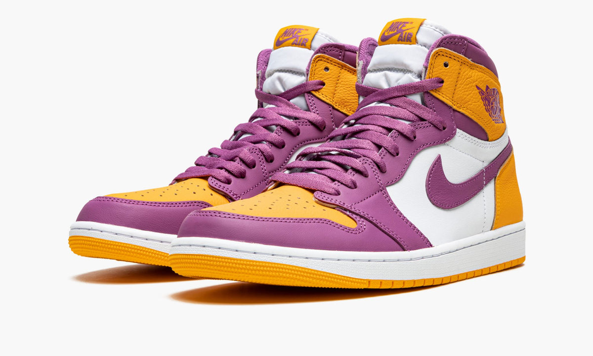 Air Jordan 1 High OG "Brotherhood" - Angle View 3