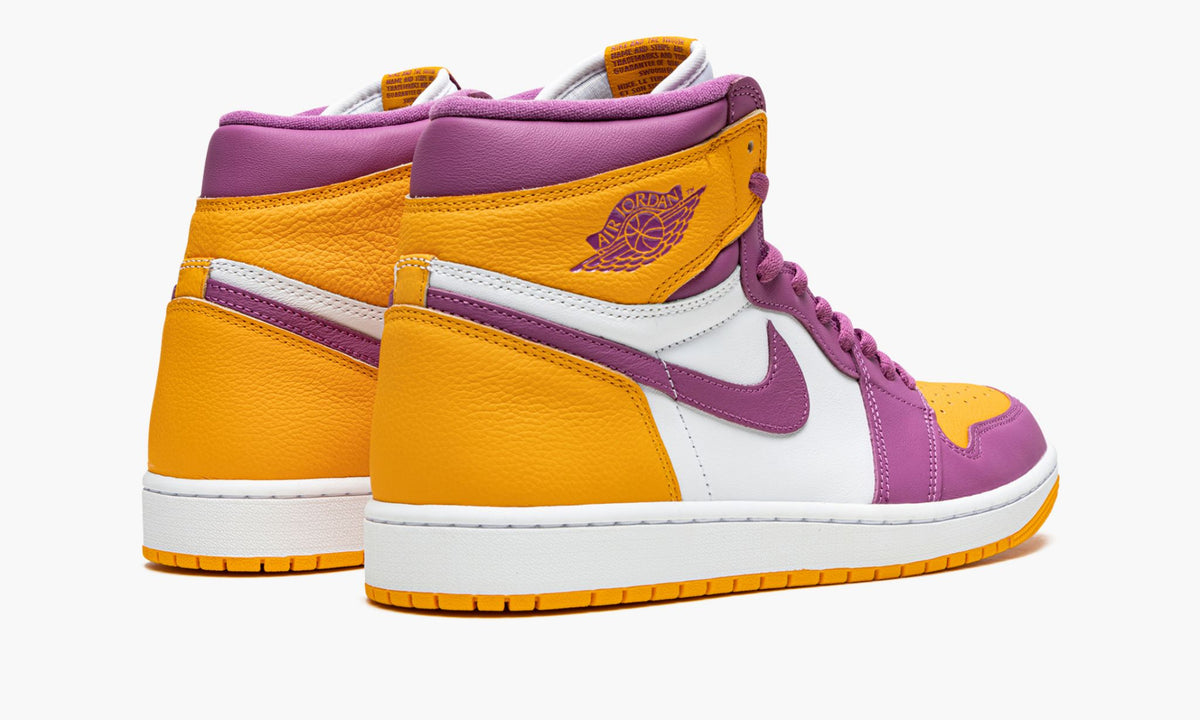 Air Jordan 1 High OG "Brotherhood" - Angle View 4