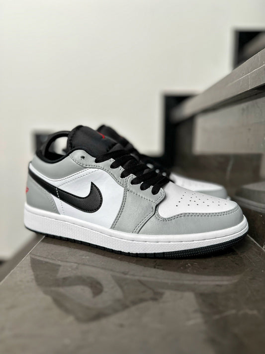 Air Jordan 1 Low 'Light Smoke Grey' - Main View