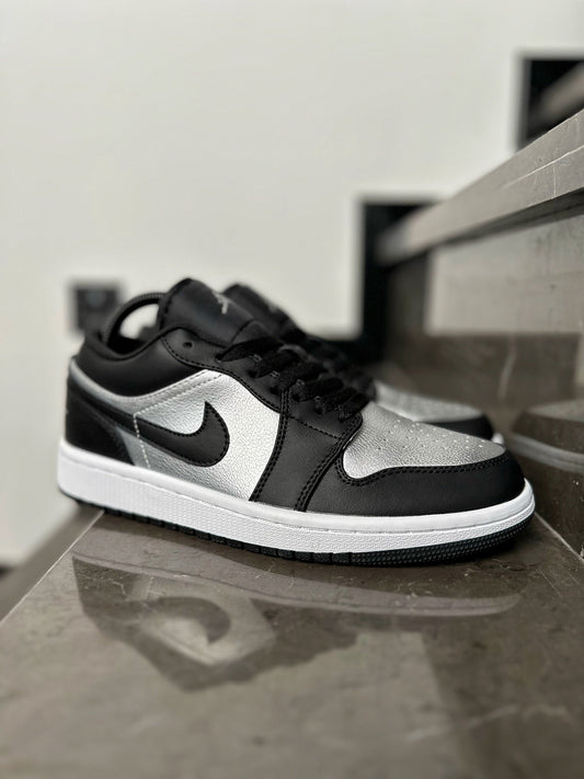Wmns Air Jordan 1 Low SE 'Silver Toe' - Main View