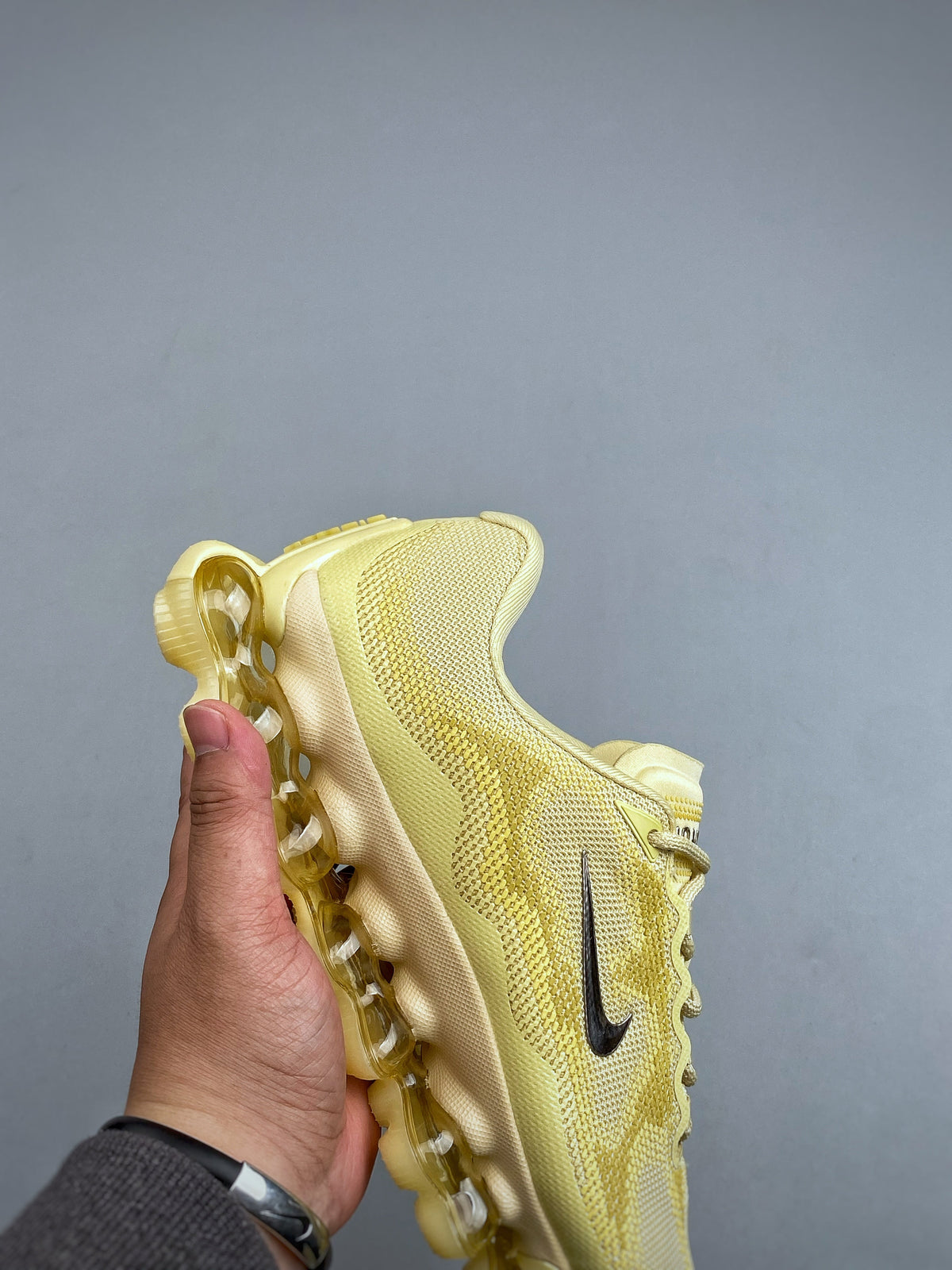 Nike AIR LIQUID MAX Yellow IQ7634 009 - View 6