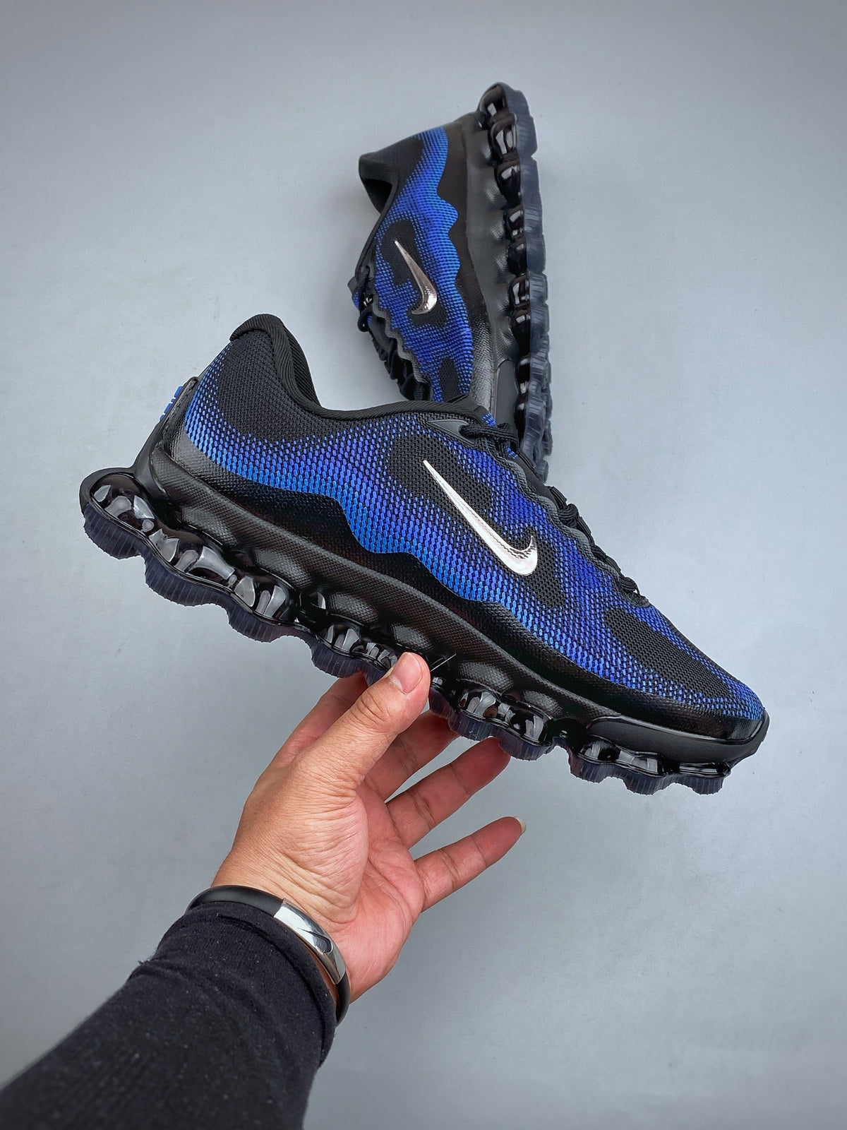 Nike AIR LIQUID MAX Black Blue IQ7634 009 - View 2