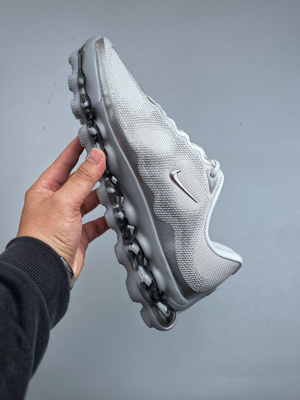 Nike AIR LIQUID MAX Light Grey - View 2