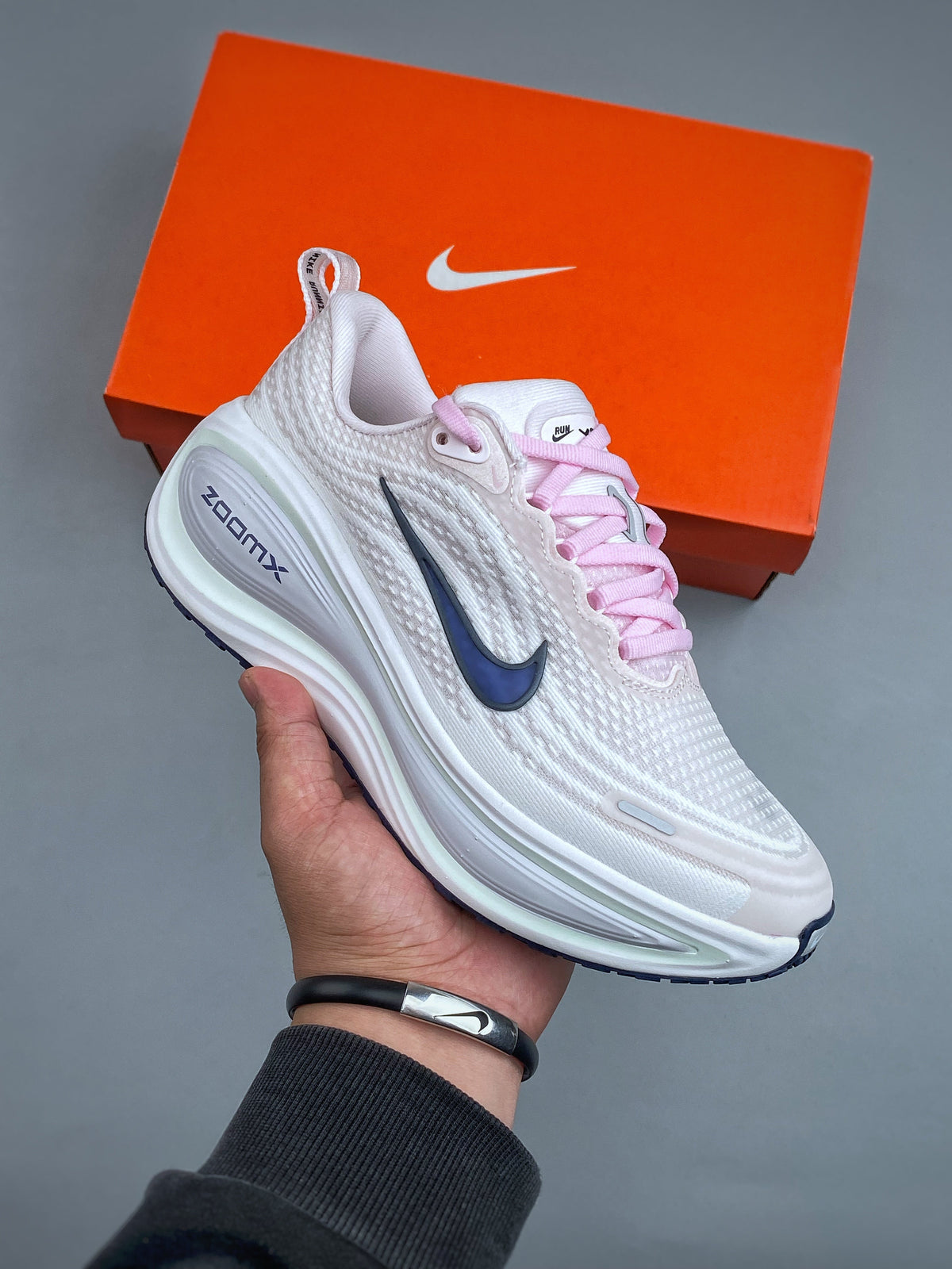 Nike Vomero Plus RUN Air Zoom Pink HV8154 606 - View 1
