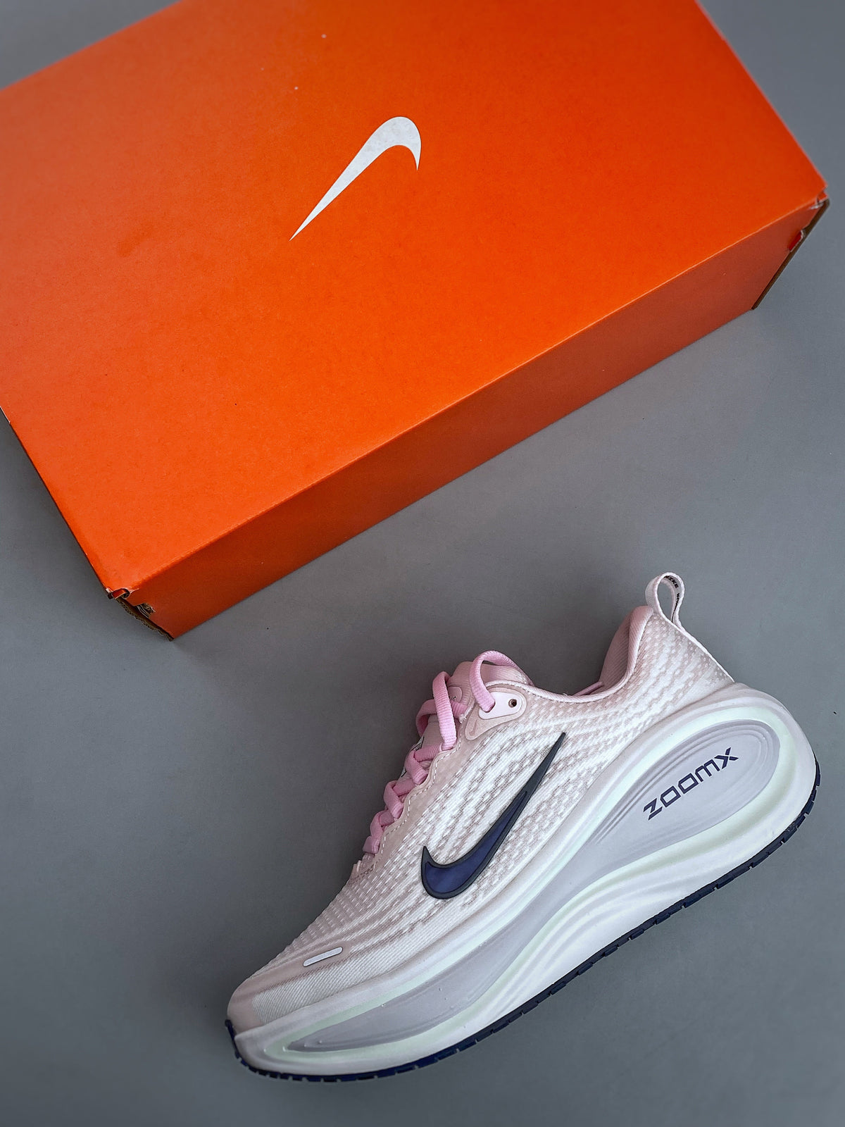 Nike Vomero Plus RUN Air Zoom Pink HV8154 606 - View 3