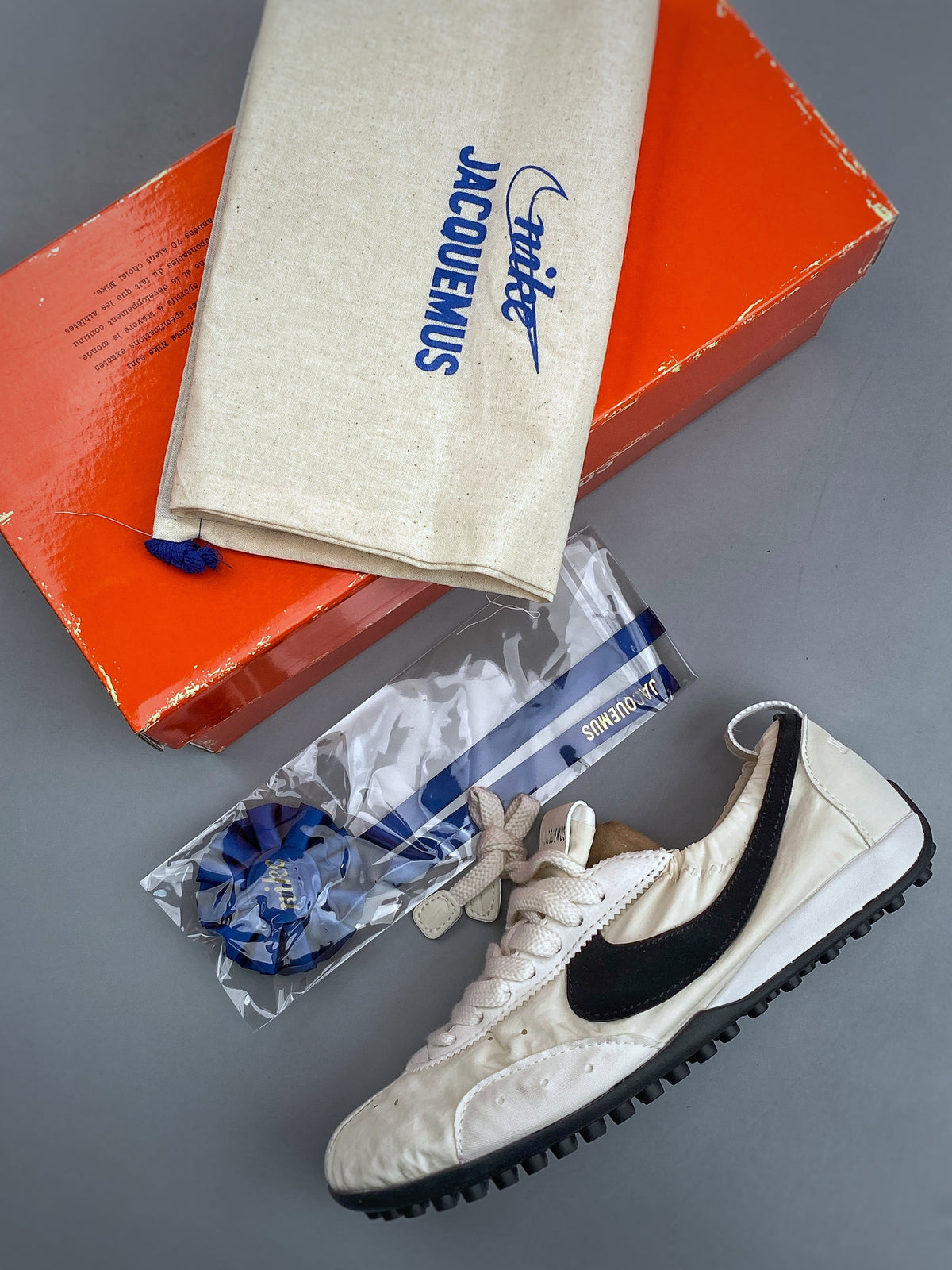 Jacquemus x Nike Moon Shoe SP White HV8547 101 - View 3