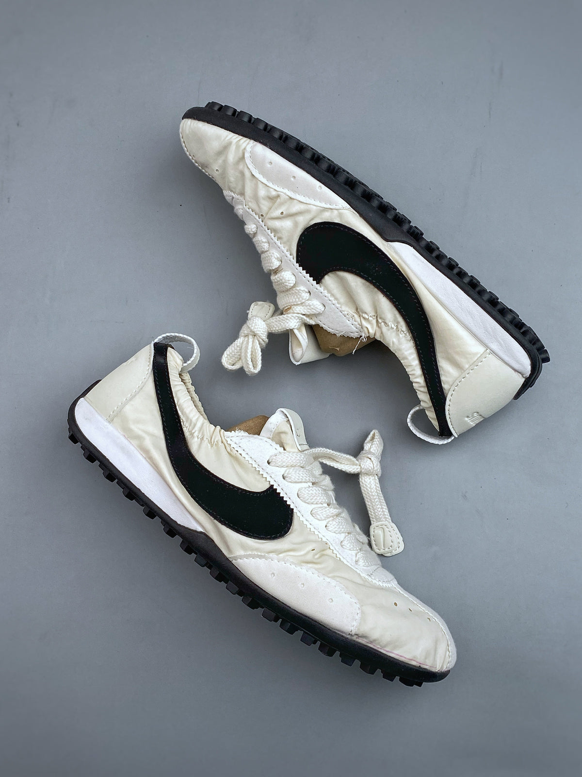 Jacquemus x Nike Moon Shoe SP White HV8547 101 - View 9