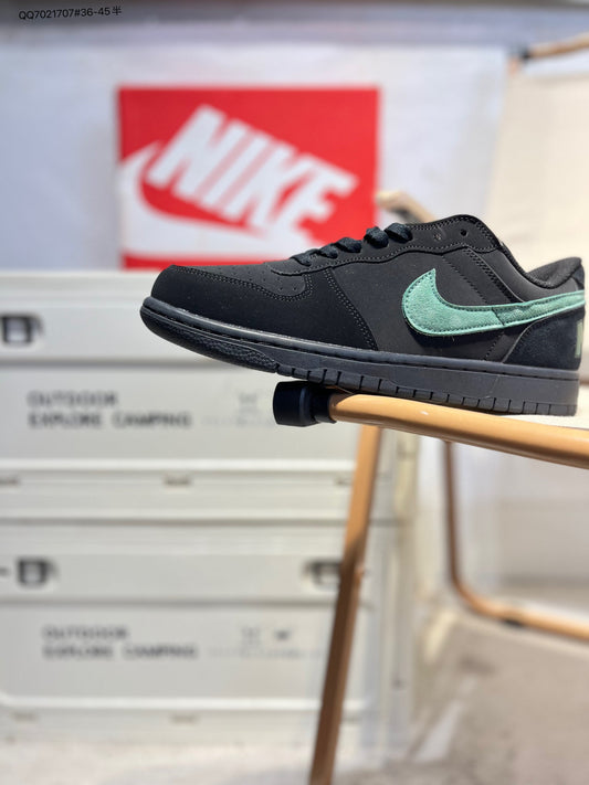Nike Sb Dunk Low Pro Black Green 355152 - View 1