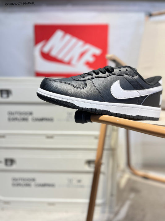 Nike Sb Dunk Low Pro Pure Black White 355152 - View 1