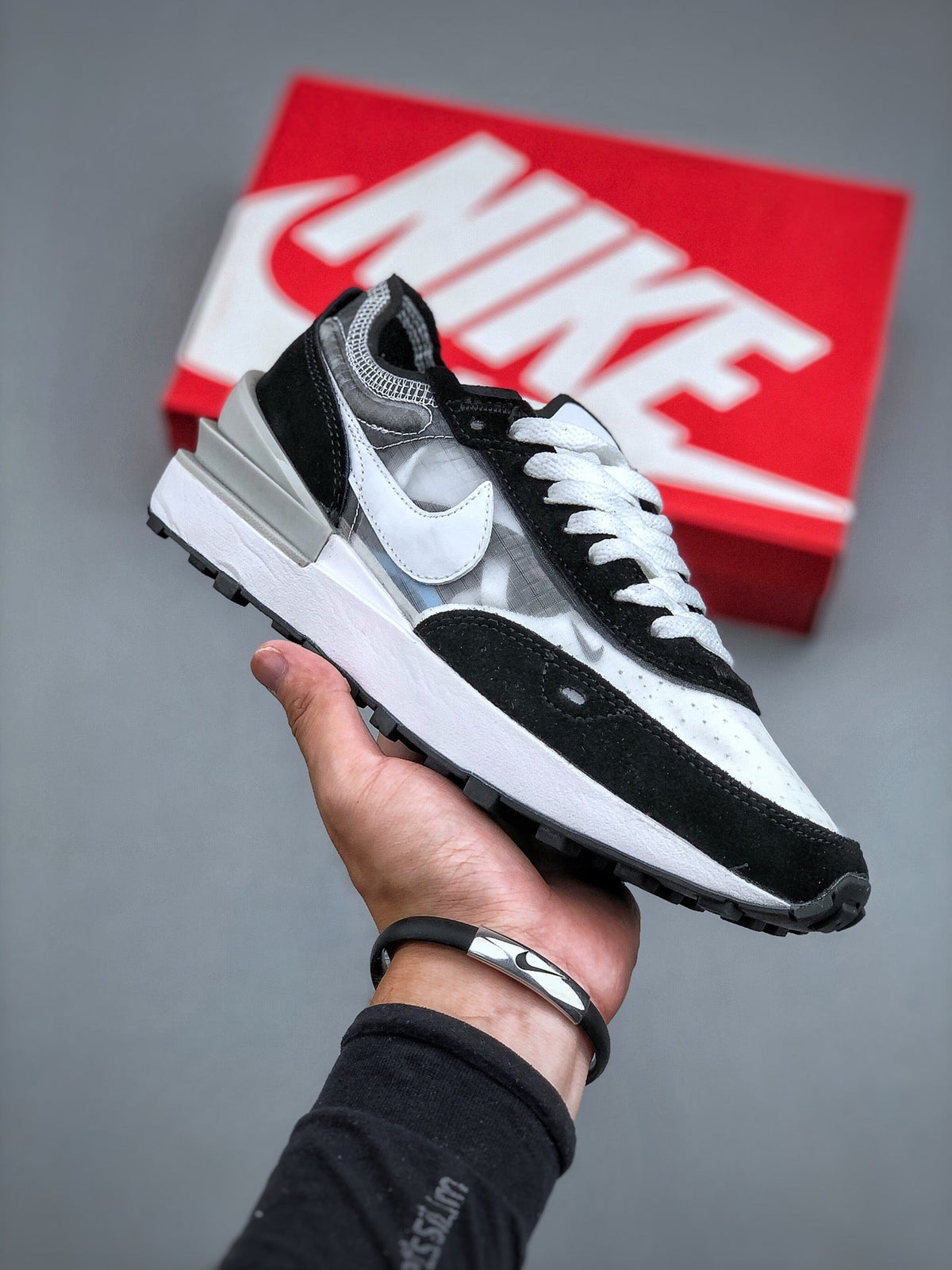 Nike Waffle One SE 'Grey Fog' DA7995 001 - View 1