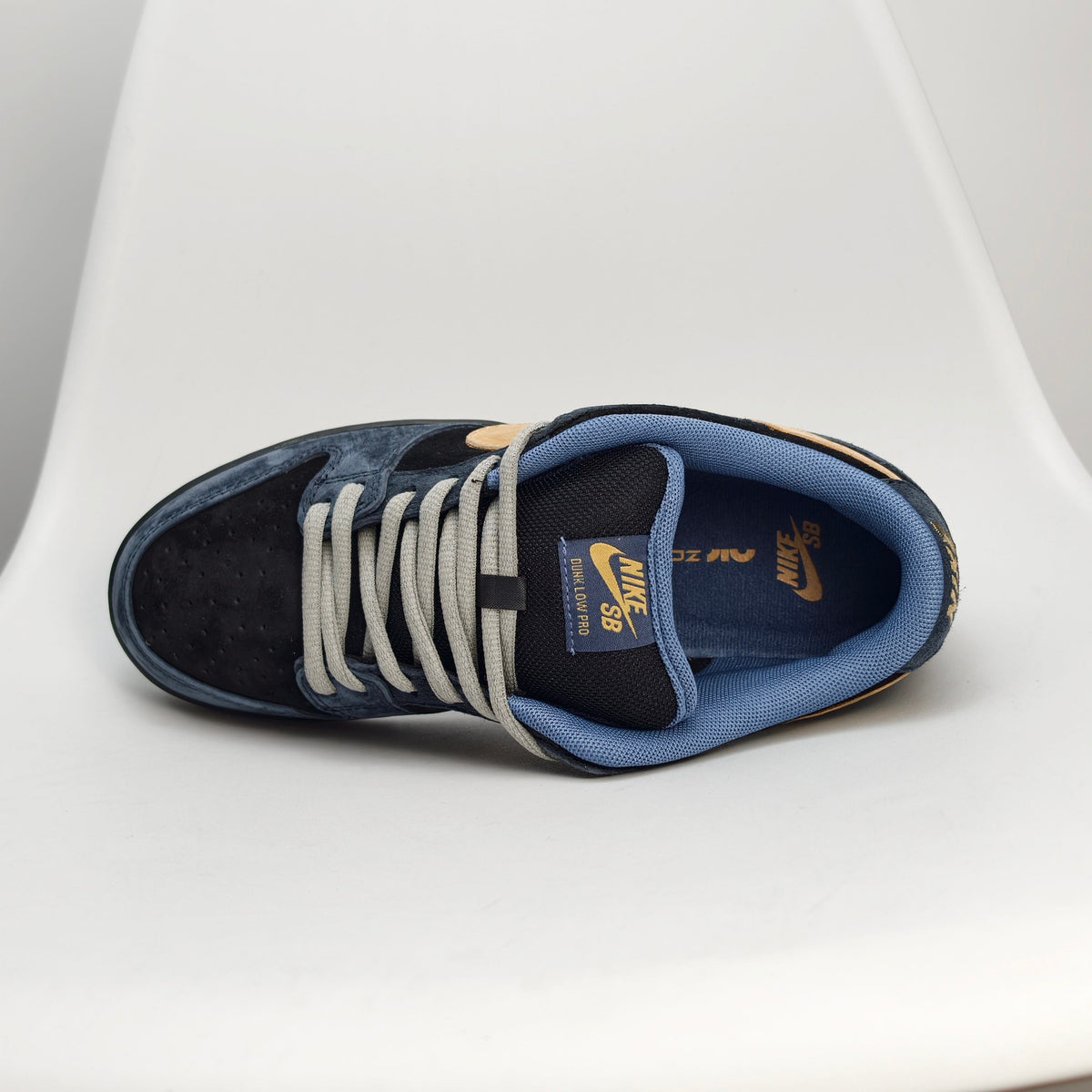 Nike SB Dunk Low Navy Blue 522JWD - View 6