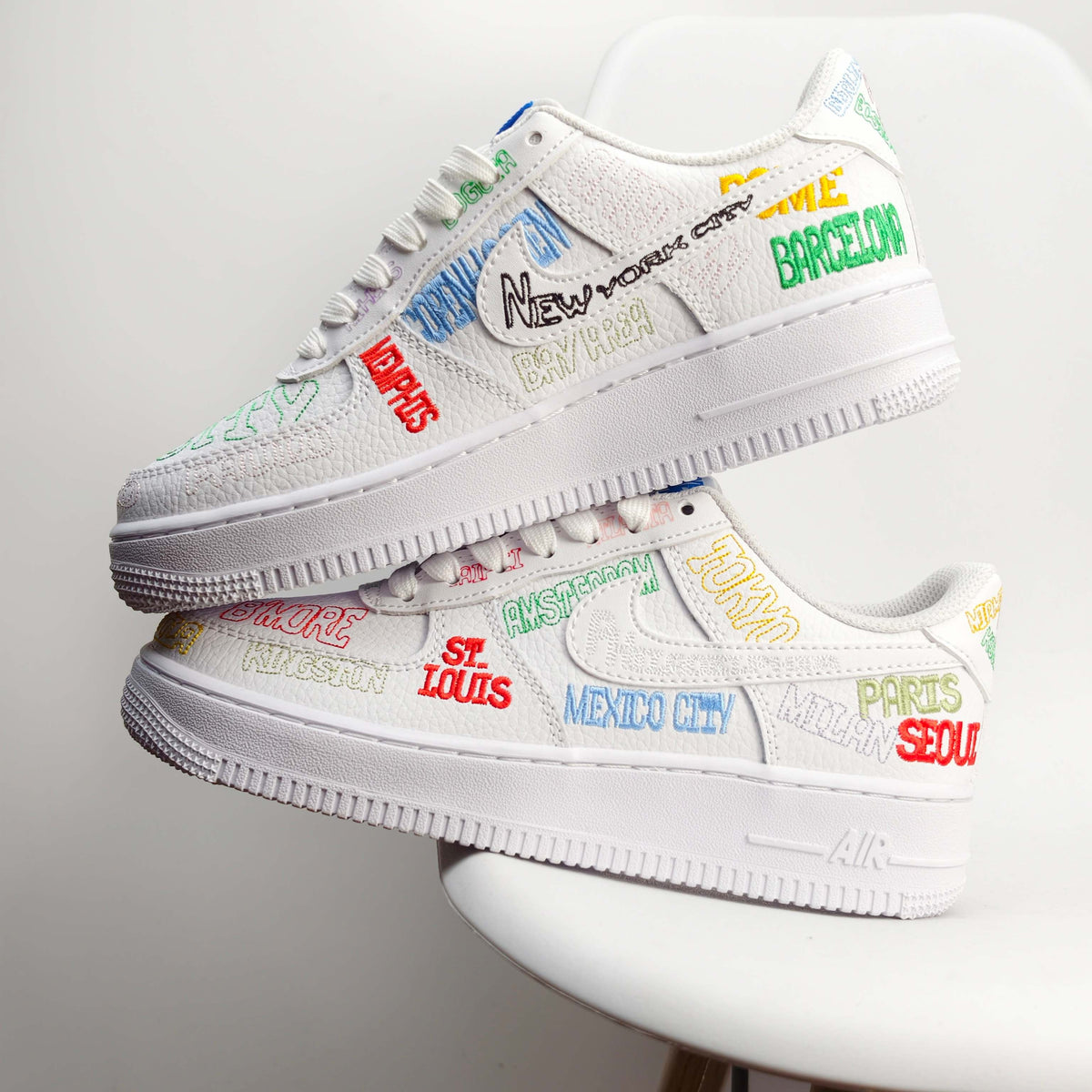 Nike Air Force 1’ 07 Low 'World Tour - White' - Angle View 3