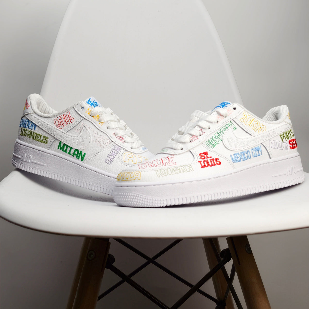 Nike Air Force 1’ 07 Low 'World Tour - White' - Angle View 5