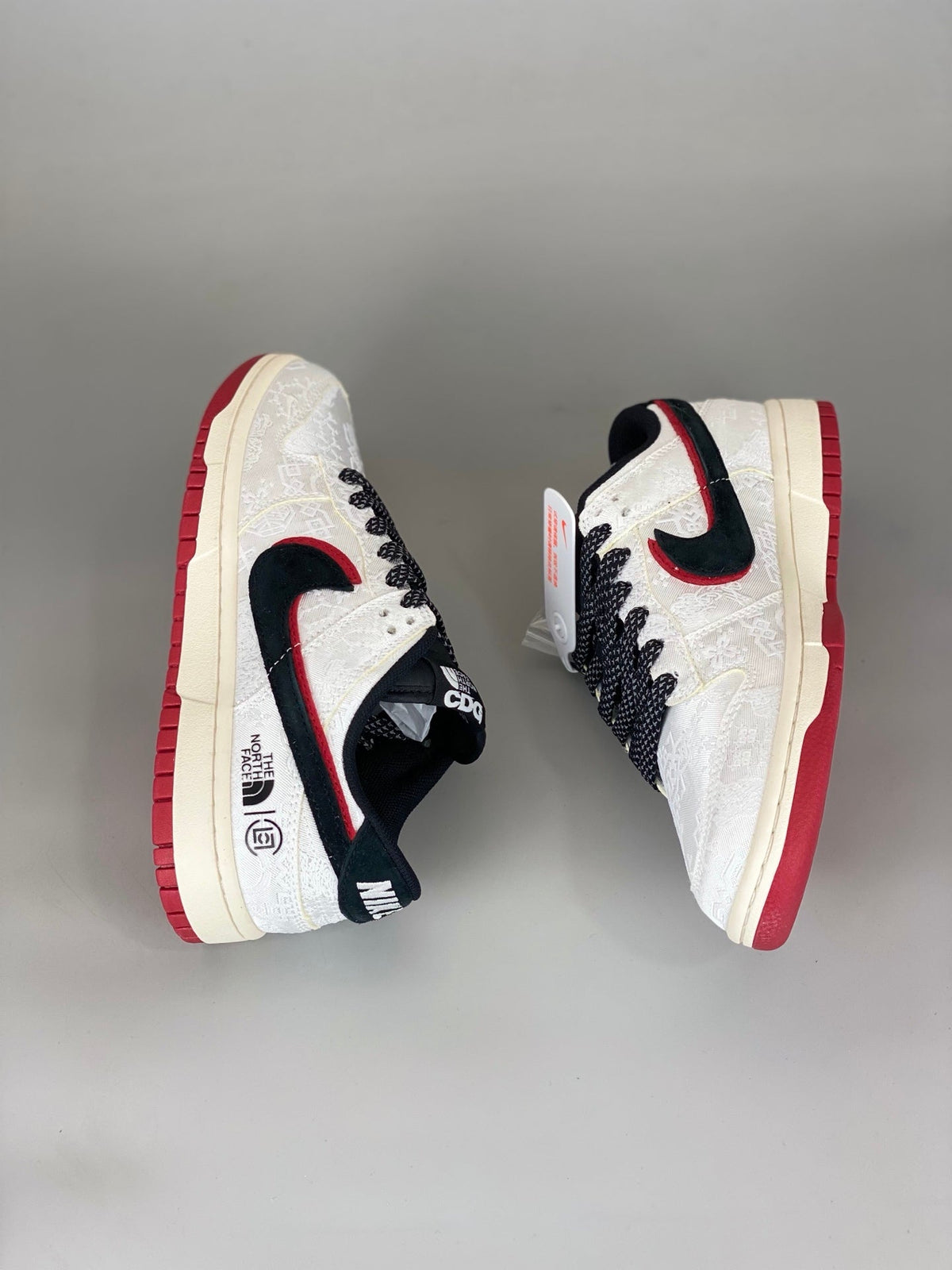Nike SB Dunk Low x The North Face DM6868-041 - View 4