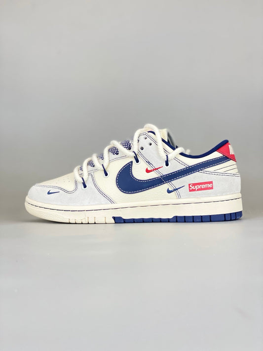 Nike SB Dunk Low x Supreme Blue YX5066-235 - View 1
