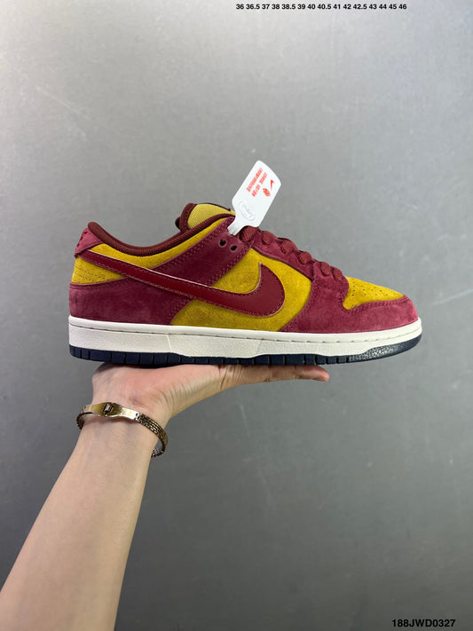 NIKE DUNK SB LOW Zoom Air IF0673 001 - View 1