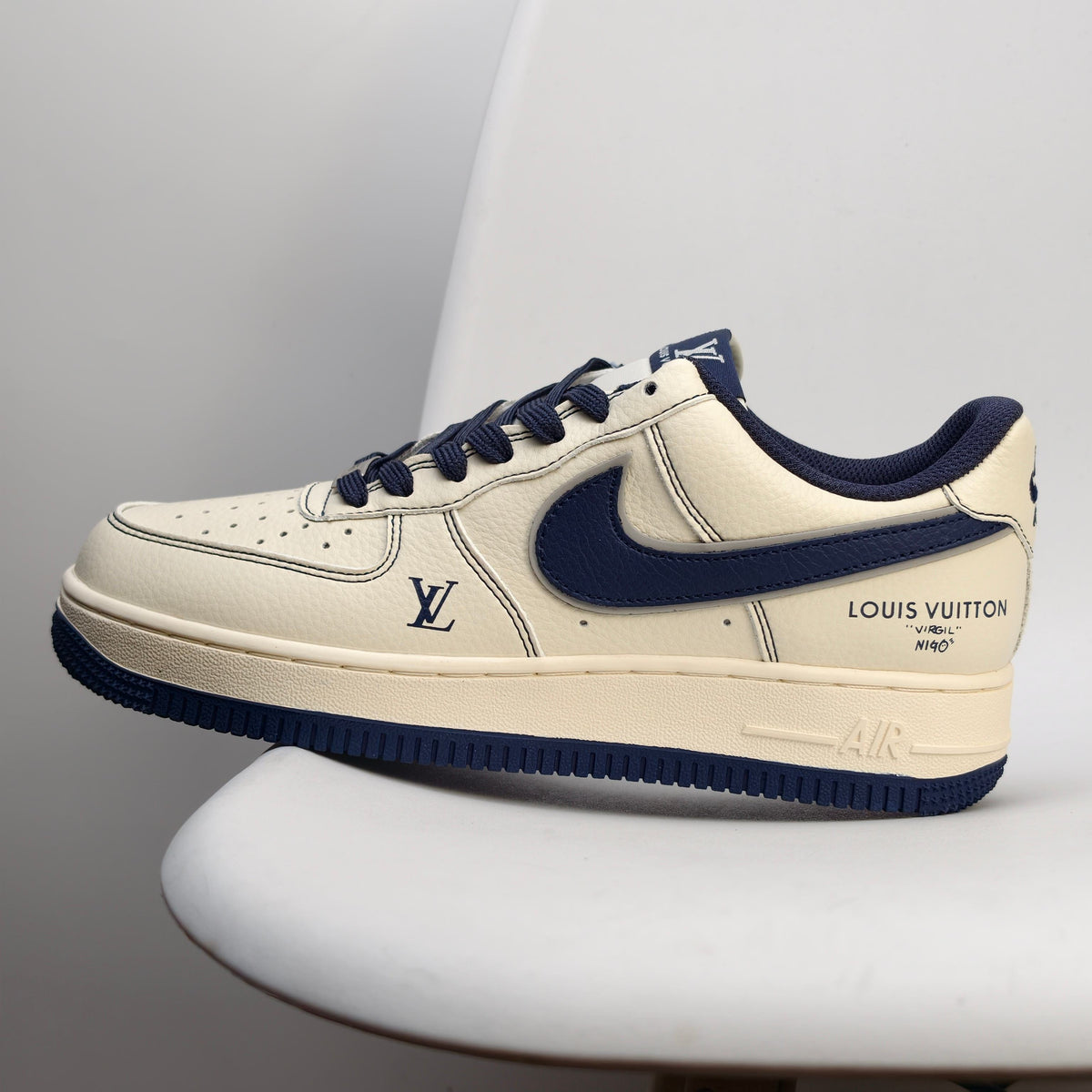 Louis Vuitton x Nike Air Force 1 '07 LV8 Black 316JWD - Main View