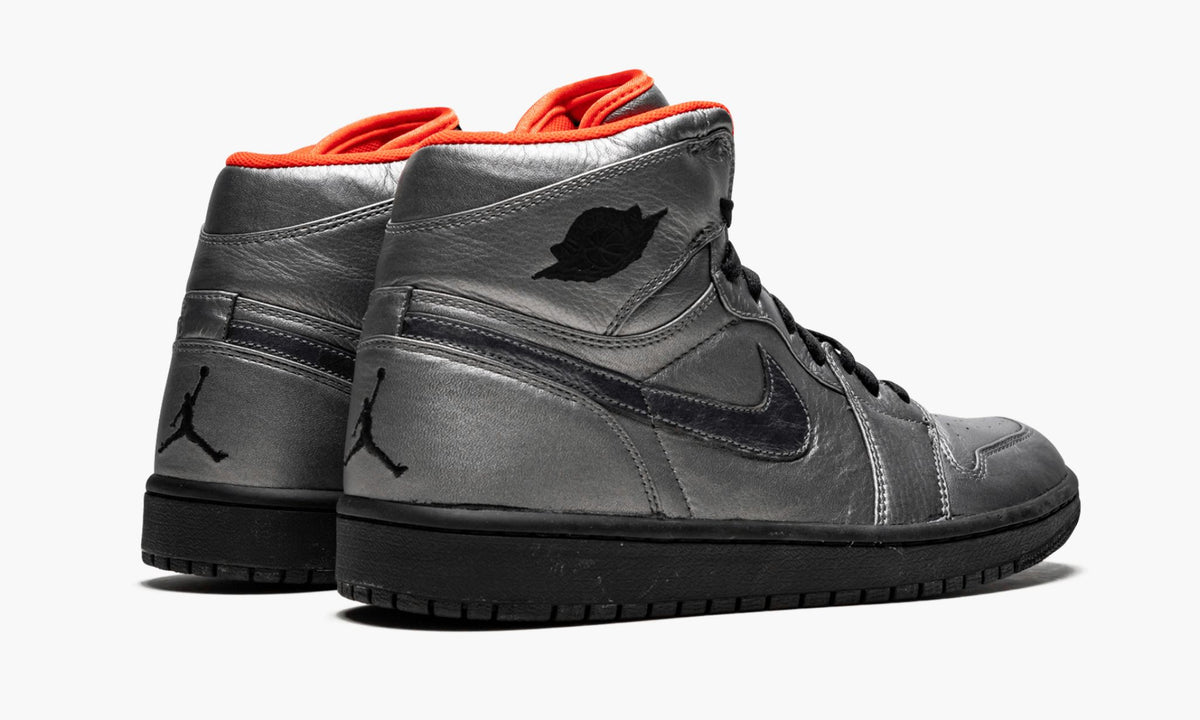 Jordan 1 Retro Hi Premier - Angle View 4