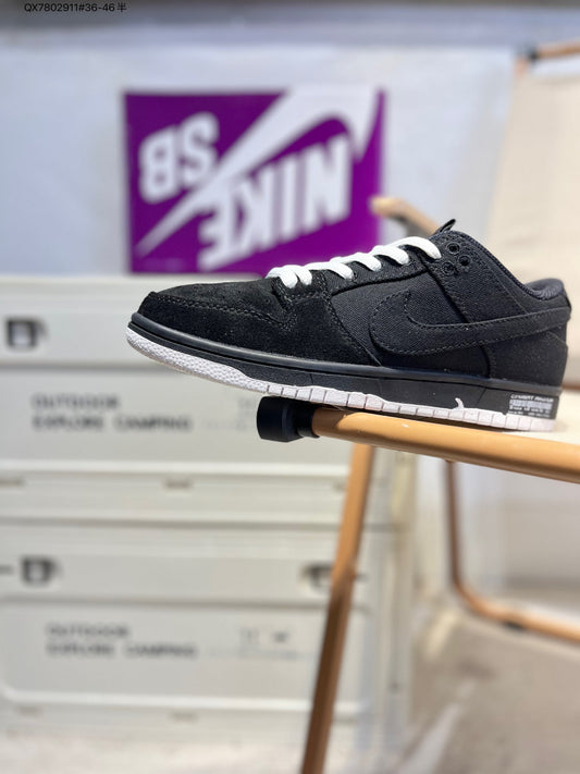 Nike SB Dunk Low Pure-Black DX6775 QX7802911 - View 1