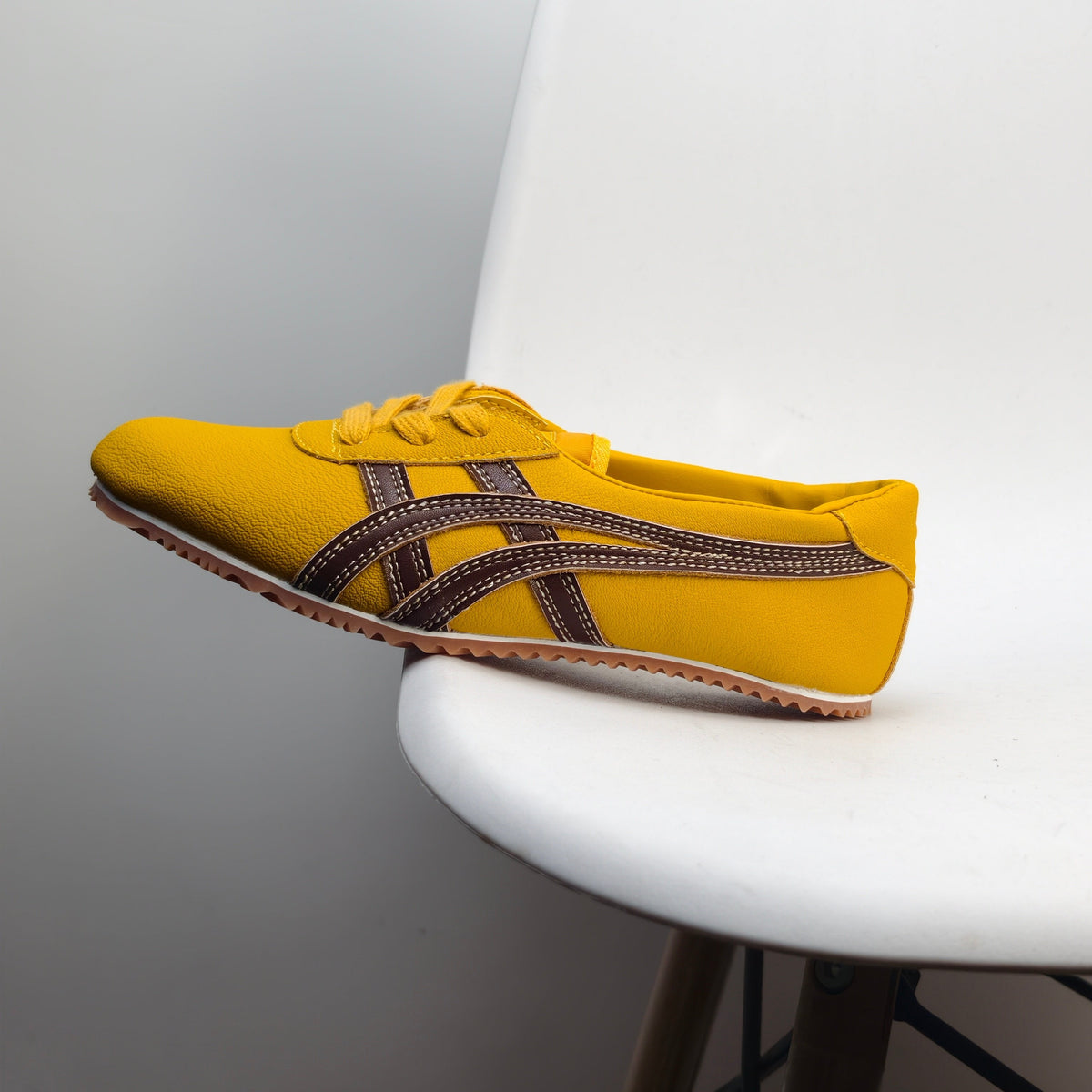 Versace x Onitsuka Tiger Tai-ChiSakura  Slip-on Yellow 1024594-1A17741_2U2HJ - Main View