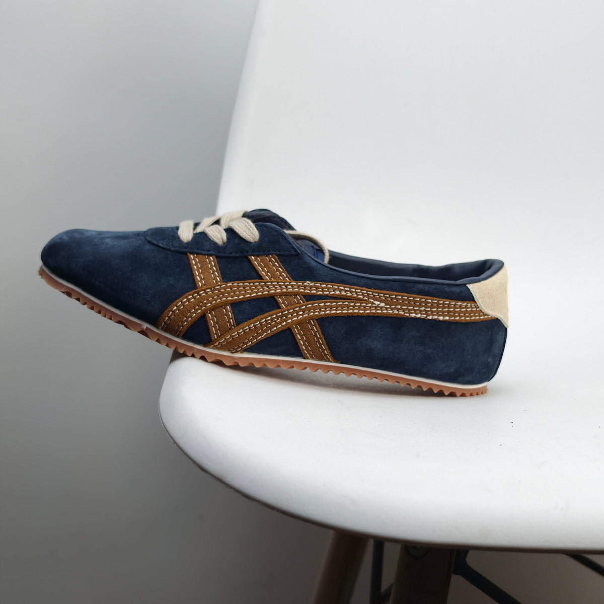 Versace x Onitsuka Tiger Tai-ChiSakura  Slip-on Blue 1024594-1A17741_2U2HJ - Main View
