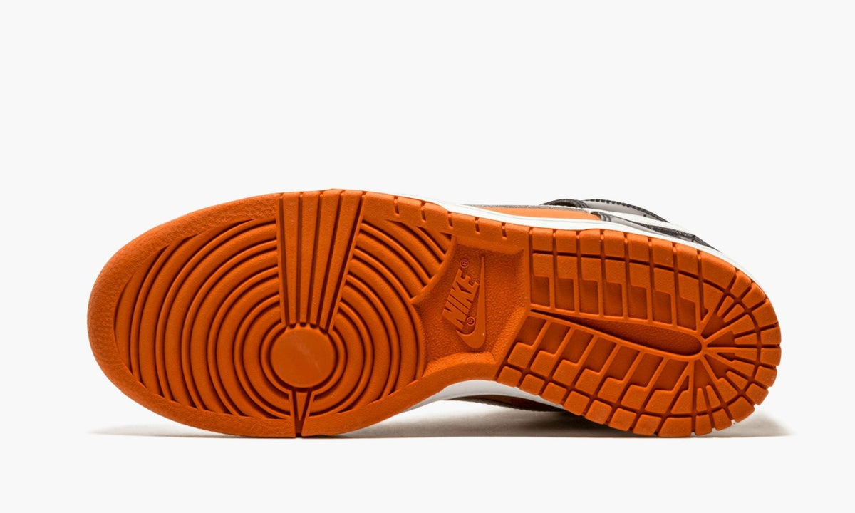 Dunk High "Mesa Orange" - View 3