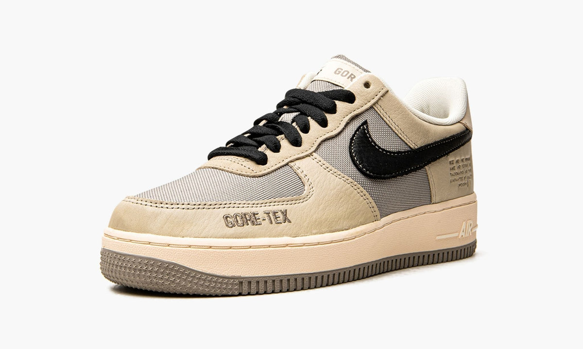 Air Force 1 Low Gore-Tex "Rattan / Black" - Angle View 5