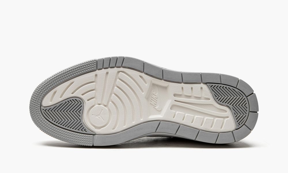 Jordan 1 Elevate Low "Wolf Grey" - Angle View 6