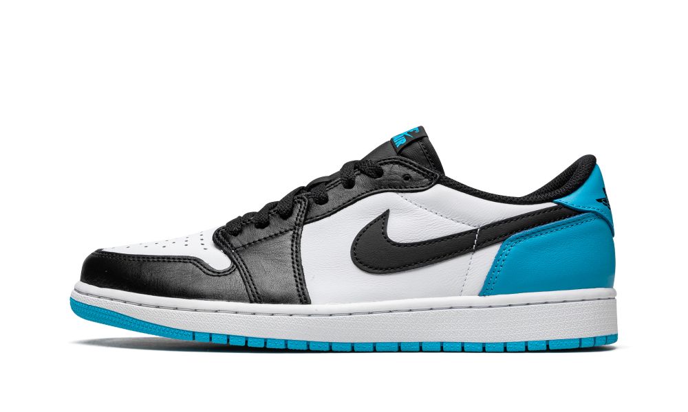 Air Jordan 1 Low OG "UNC" - Main View