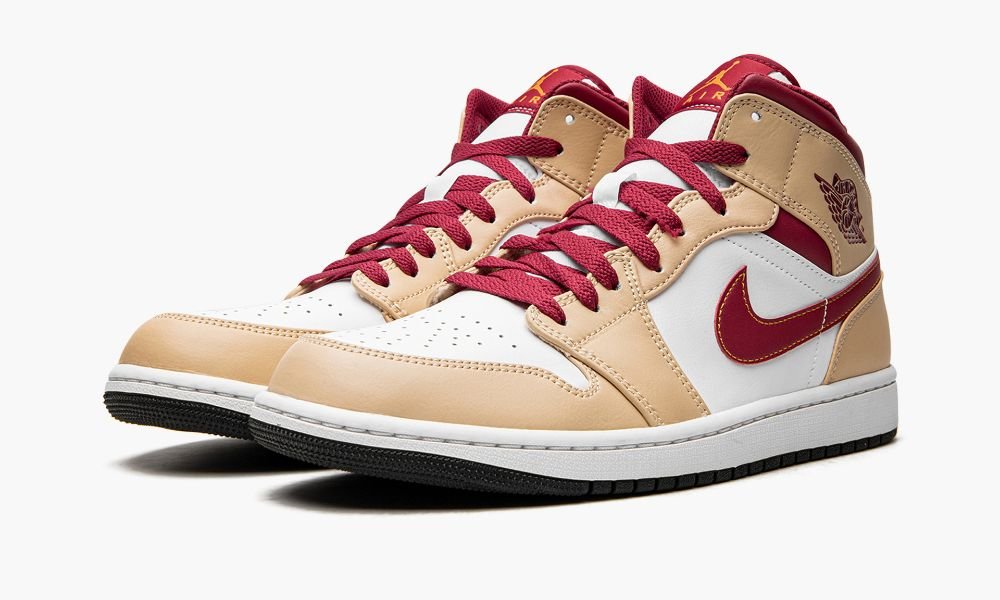 AIR JORDAN 1 MID - Angle View 3