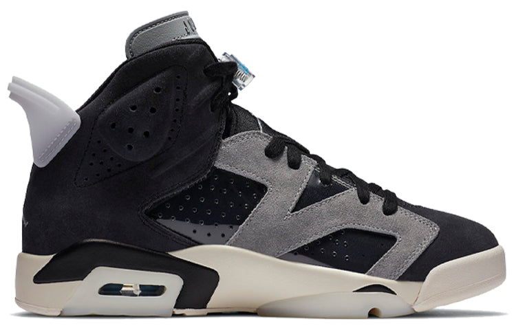 Womens WMNS Air Jordan 6 Retro Tech Chrome CK6635-001 - Angle View 2