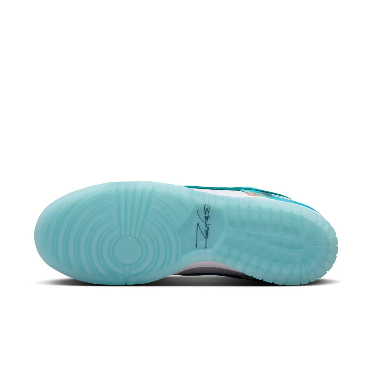 Nike x Futura Laboratories SB Dunk Low ‘Bleached Aqua’ - View 7