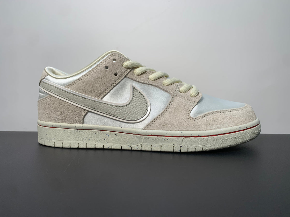 Nike SB Dunk Low Premium “Valentine’s Day” - View 1