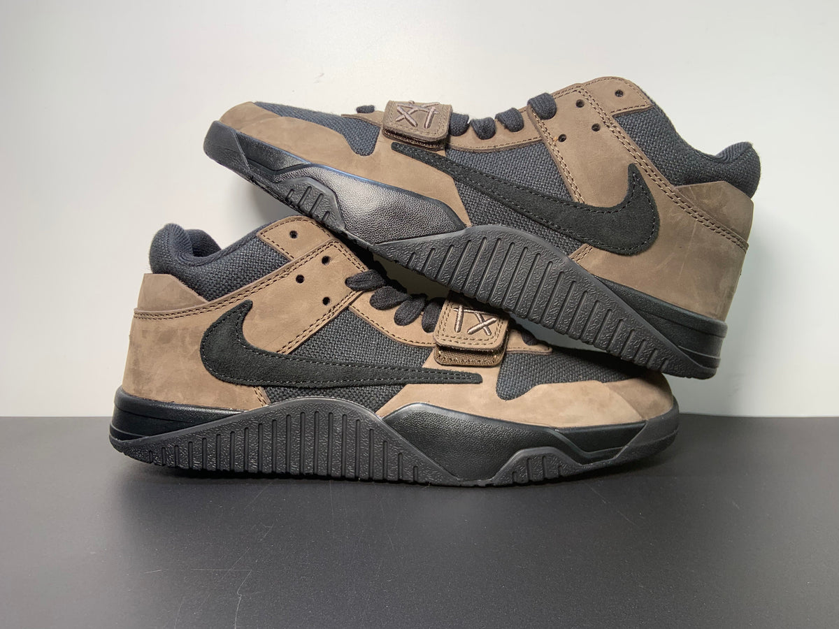 Travis Scott x Jordan Jumpman Jack “Dark Mocha” - Angle View 10