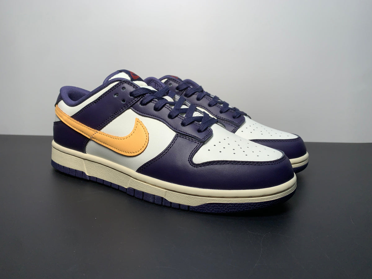 Nike Dunk Low“From Nike To You” - View 3