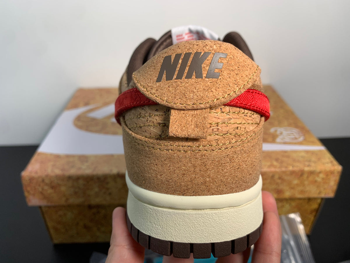 CLOT x Dunk Low SP 'Cork' FN0317-121 - View 6