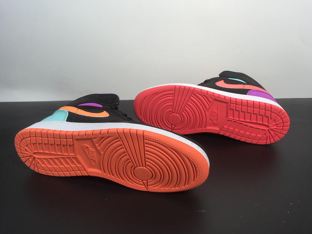 Air Jordan 1 Mid  'Candy' - Angle View 8