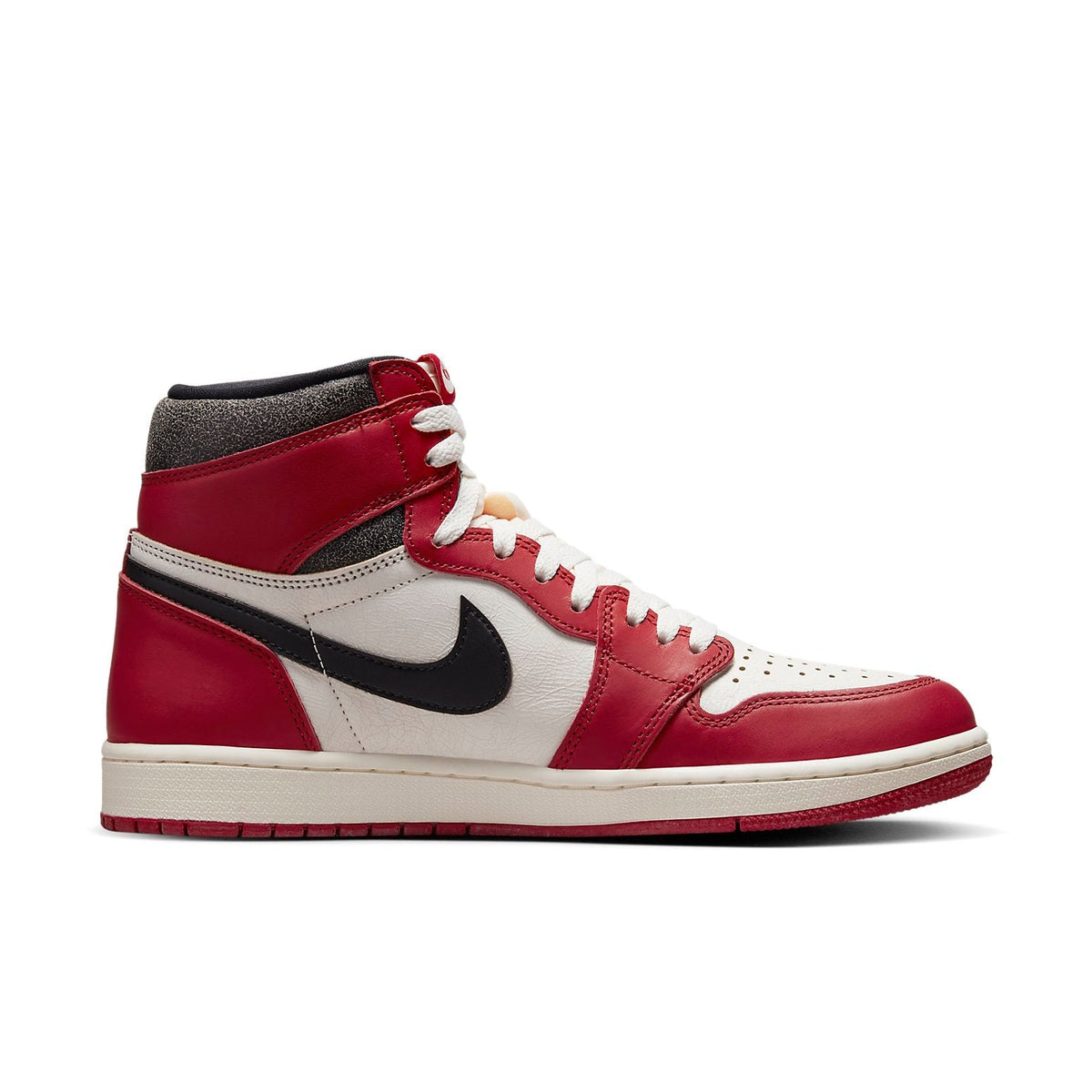 Air Jordan 1 Retro High OG ‘Chicago Lost & Found’ - Angle View 2