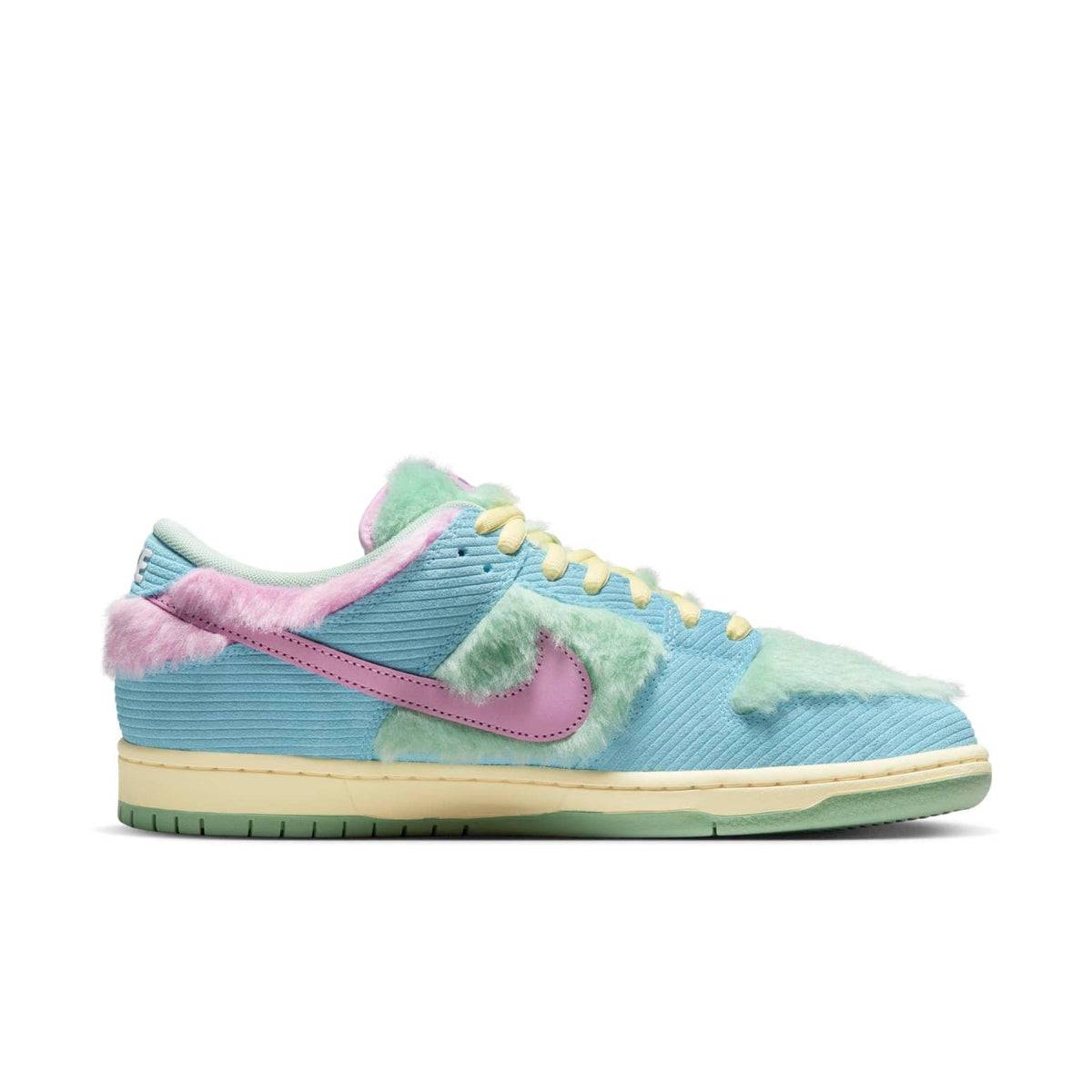 Nike x Verdy SB Dunk Low ‘Visty’ - View 2