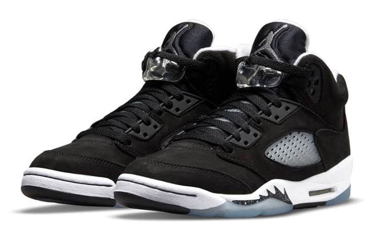 Air Jordan 5 Retro  Oreo CT4838-011 - Angle View 3