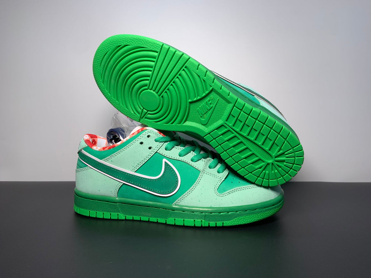 CONCEPTS × Nike Dunk SB Low Green Lobster - View 8