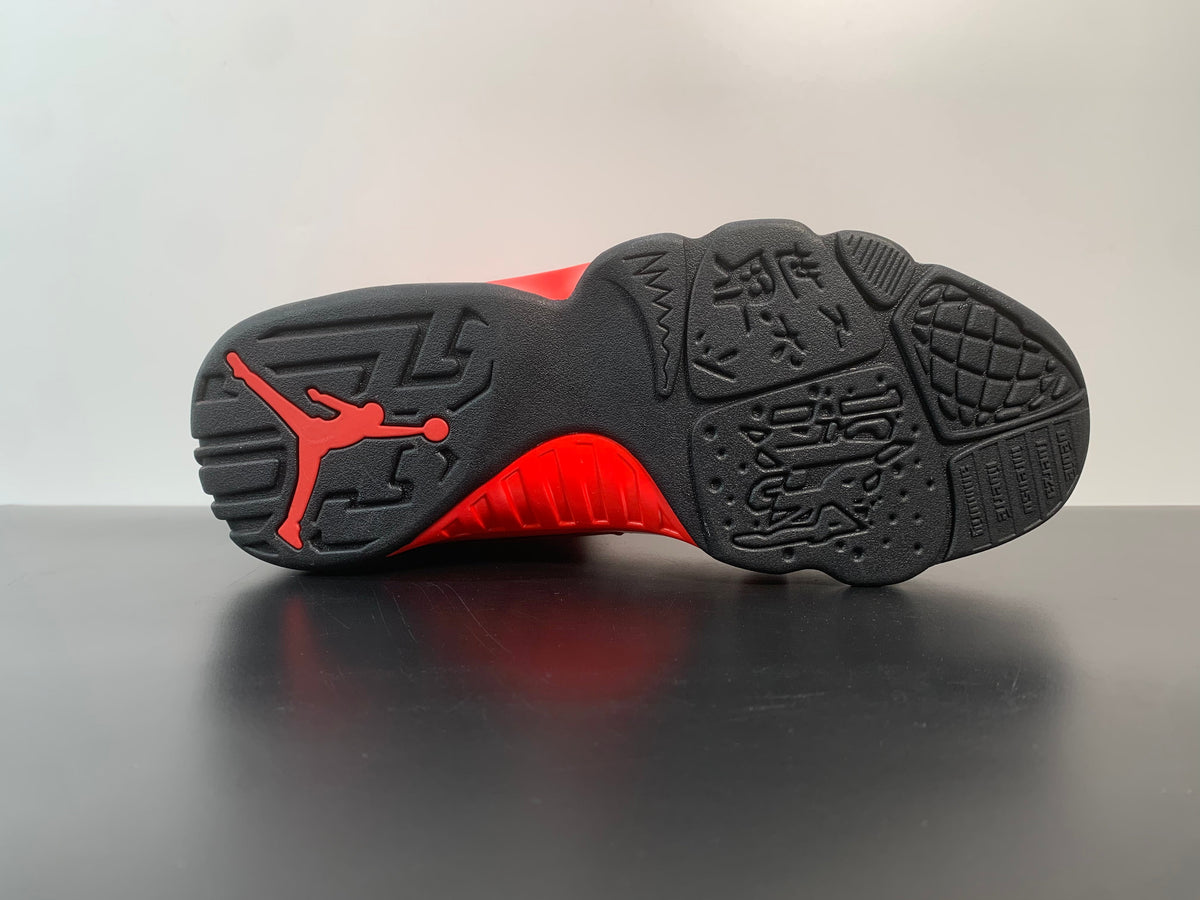 Air Jordan 9 Chile Red - Angle View 6