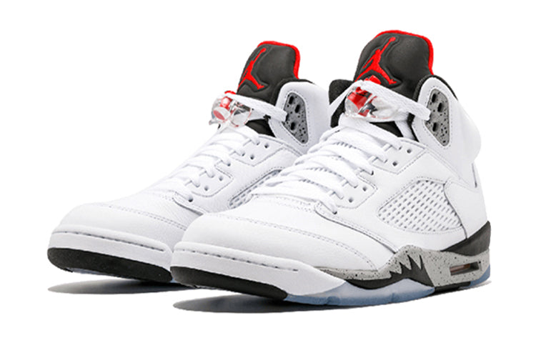 Air Jordan 5 Retro BG White Cement 440888-104 - Angle View 4