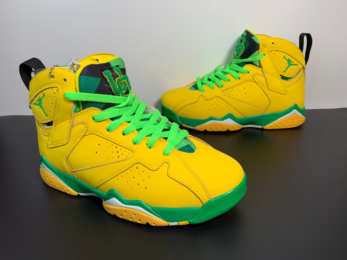 Patta x Air Jordan 7 OG SP AT3375-300 - Angle View 4