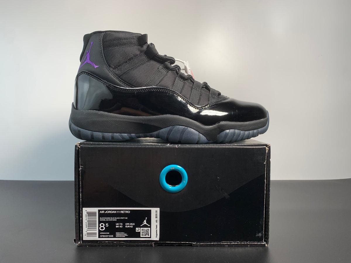 AIR JORDAN 11 RETRO BLACK GAMMA BLUE-VARSITY MAIZE 378037-006 - Angle View 2
