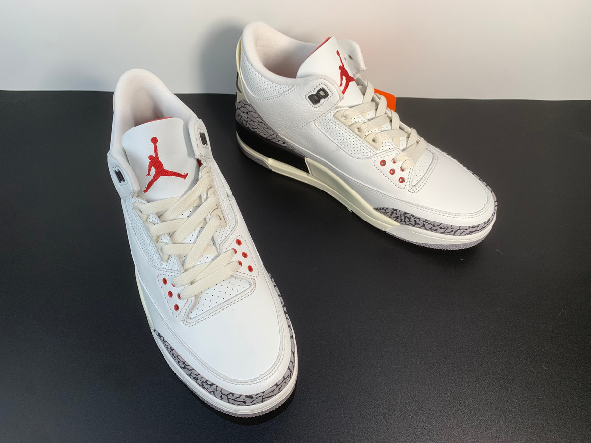 Air Jordan 3 “White Cement Reimagined” DN3707-100 - Angle View 3